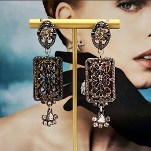 Vintage Retro Palace Crystal Filigree Inlaid Silver Drop Earrings